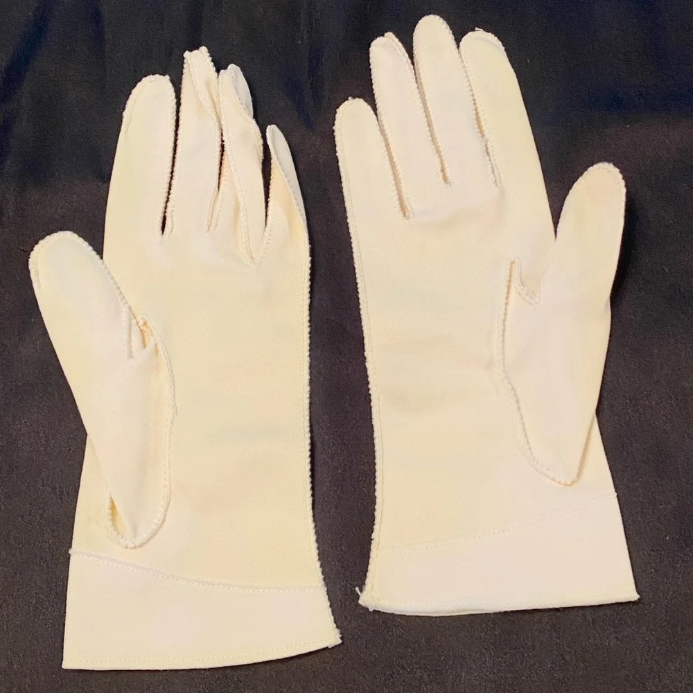 Vintage Shalimar Women’s Nylon Gloves
